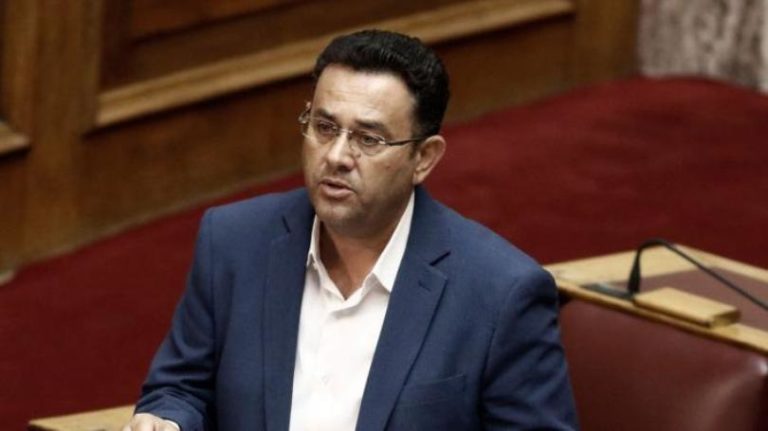 Περιοδεία του ΚΚΕ με επικεφαλής τον Μ. Συντυχάκη στα Χανιά
