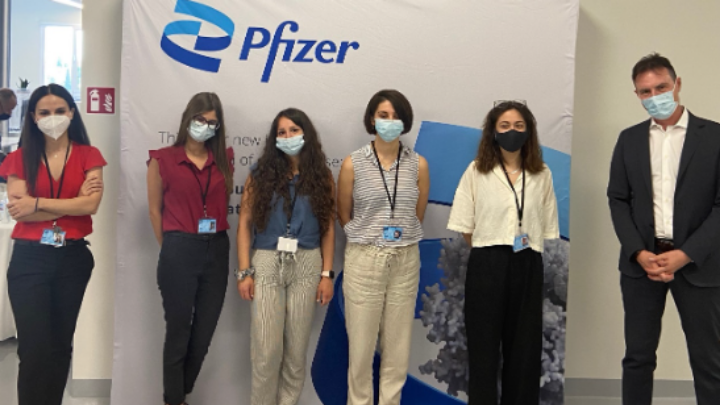 Τέσσερις νεαρές επιστήμονες θα δοκιμάσουν τις δυνάμεις τους στο πλαίσιο συνεργασίας Pfizer-ΑΠΘ