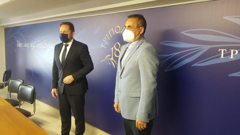 Τρίπολη – Στ. Πέτσας: “Εμβολιαζόμαστε για να γυρίσουμε με ασφάλεια στην καθημερινότητά μας”