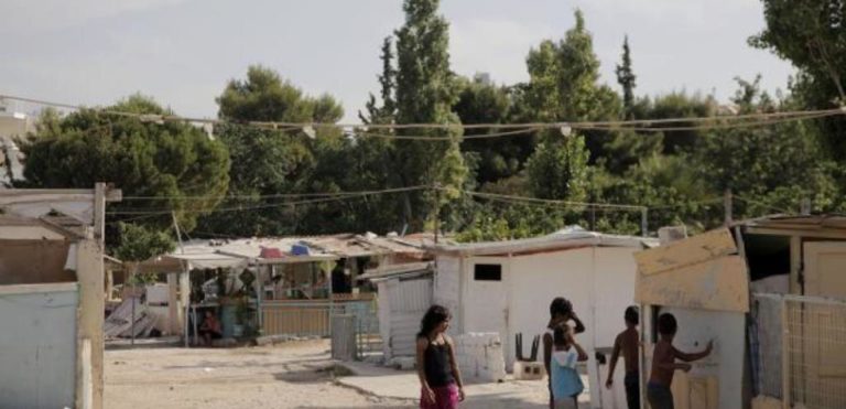 Μισθώνονται πέντε ακίνητα για τους Ρομά της Κοζάνης