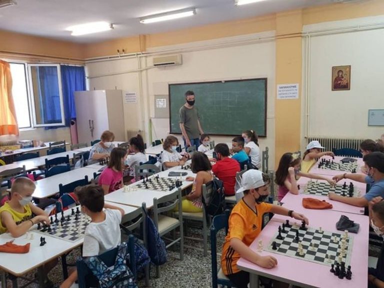 Παρτίδες σκάκι στην “Κατασκήνωση στην Πόλη”