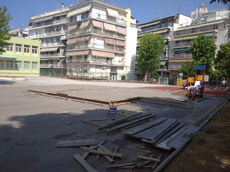 Διαμαρτυρία για τη στέγαση νηπιαγωγείου σε kibo- Λύση ανάγκης λέει ο δήμος Θεσσαλονίκης