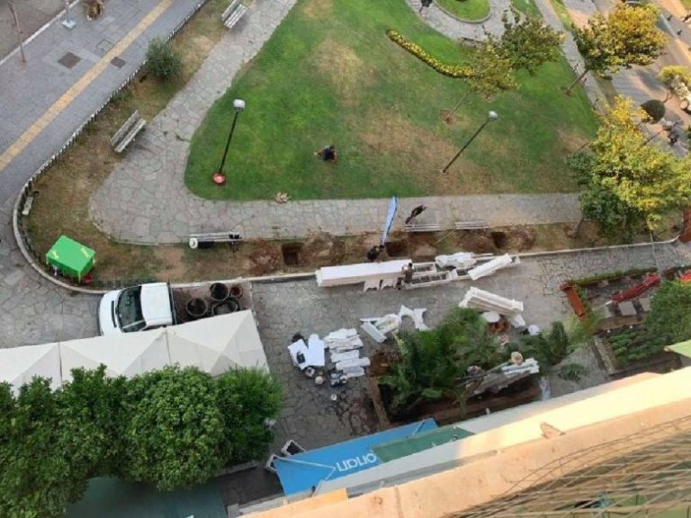 Συνελήφθησαν τρία άτομα για καταστροφές στο πάρκο του Λευκού Πύργου