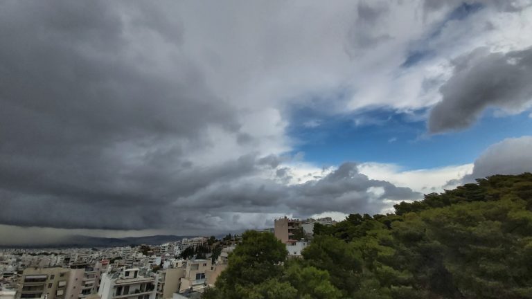 Ανάσες δροσιάς από σήμερα μετά από τους καύσωνες διαρκείας – Πού θα βρέξει