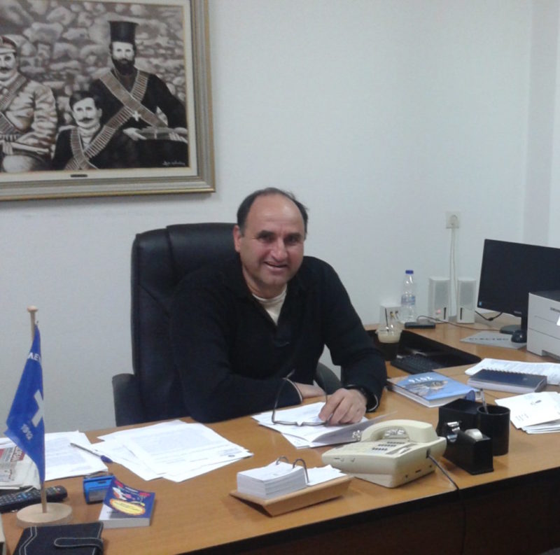 Νέος έπαρχος Ικαρίας ο Παναγιώτης Γιεννούζος Νέος έπαρχος Ικαρίας ο Παναγιώτης Γιεννούζος