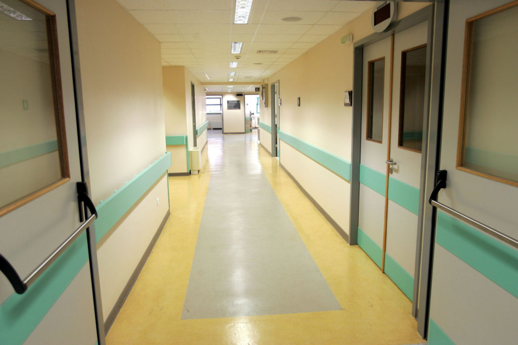 Αχαΐα: Μεγάλα κενά στα νοσοκομεία της Πάτρας, 680 υγειονομικοί βγαίνουν από αύριο σε αναστολή