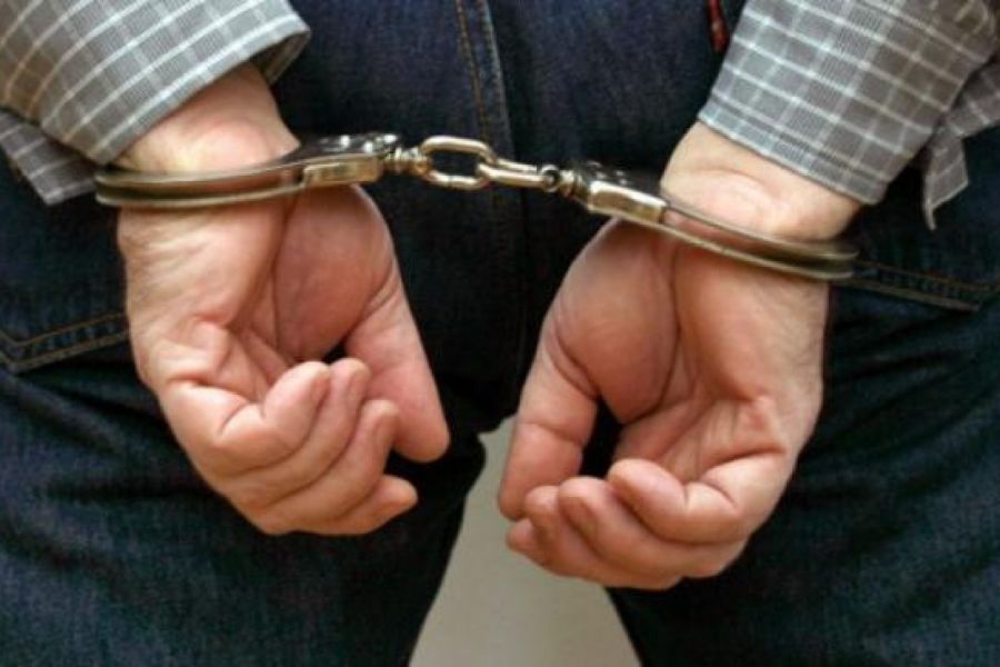 Πειραιάς: Τρεις συλλήψεις για κλοπές και ληστείες σε κατοικίες – Ένας ανήλικος μεταξύ των κατηγορουμένων
