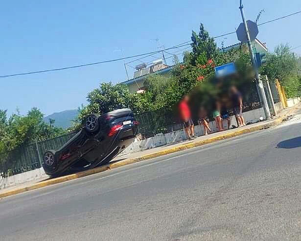 Καλαμάτα: Αυτοκίνητο ντελαπάρισε στην οδό Κρήτης