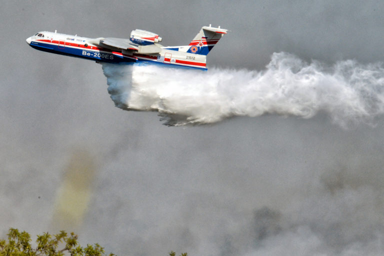 Καθηλωμένο το Beriev που επιχειρούσε στην κατάσβεση της φωτιάς στην Εύβοια