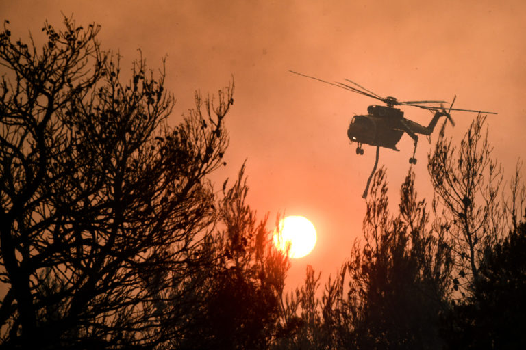 Ποιες χώρες συμβάλλουν στην κατάσβεση των πυρκαγιών