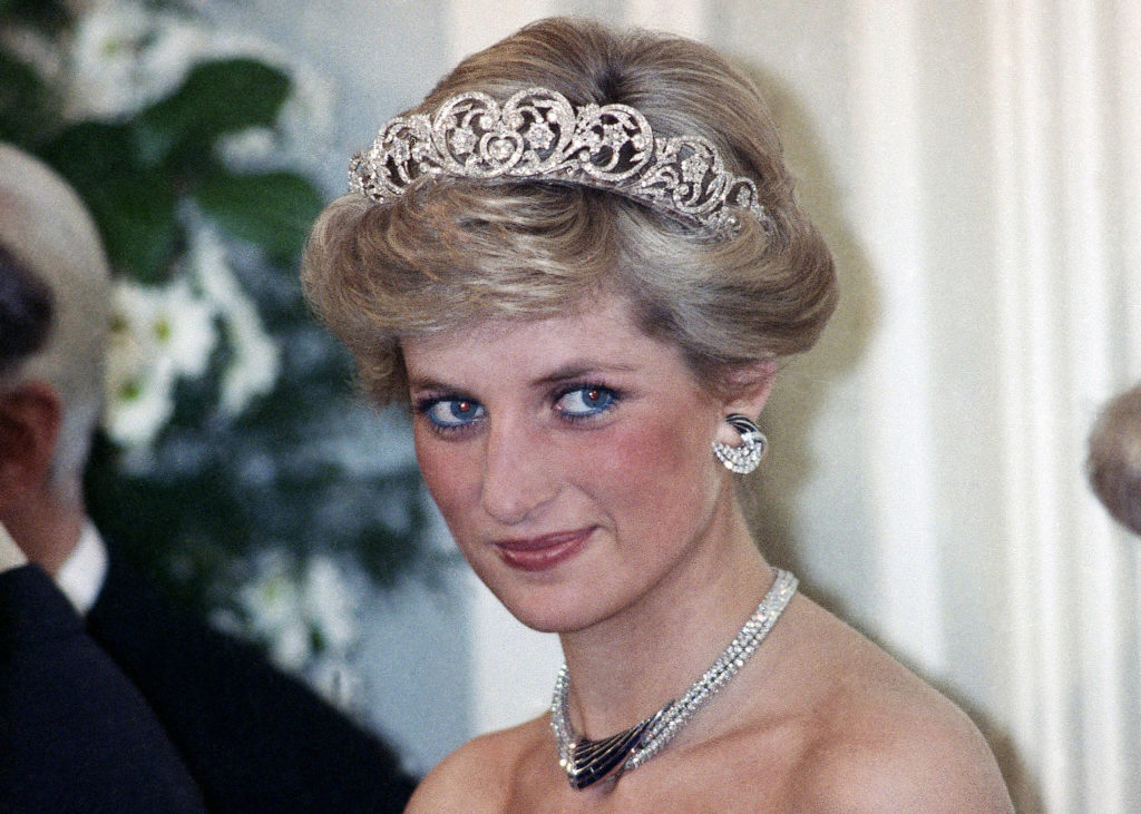 Αφιέρωμα: Πριγκίπισσα Νταϊάνα – 24 χρόνια από τον τραγικό θάνατό της (video)