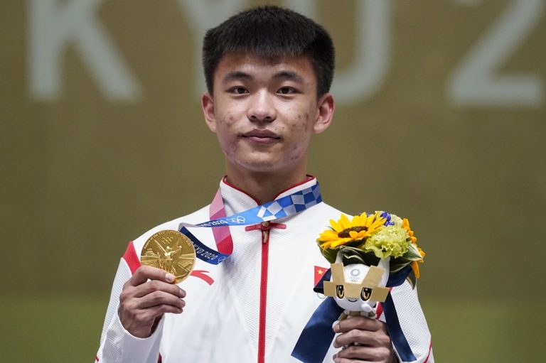 «Χρυσός» ο Ζιανγκ στο τουφέκι 50μ. με παγκόσμιο ρεκόρ