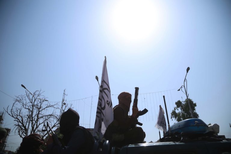 Κ. Υφαντής στο Πρώτο: Περιμένουμε δραματική αύξηση προσφυγικών ροών από το Αφγανιστάν – Ήττα για της ΗΠΑ (audio)