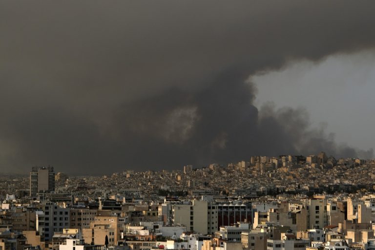 Τι μεταδίδουν τα διεθνή ΜΜΕ για τις πυρκαγιές στην Ελλάδα