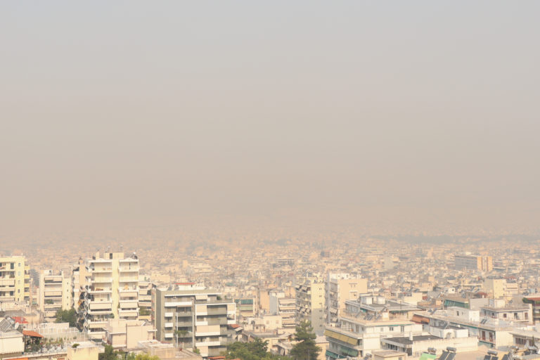 Τα μέτρα προφύλαξης από τον καπνό και τα αιωρούμενα σωματίδια – Τι πρέπει να γνωρίζουμε