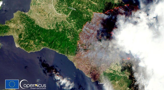Αποκαλυπτική φωτογραφία δορυφόρου – Η πύρινη κόλαση στην Εύβοια μέσα σε μια απεικόνιση