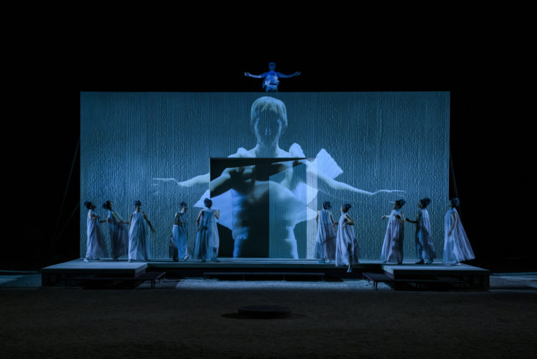 Ευριπίδη «Φοίνισσες» από το Εθνικό Θέατρο ― Οι οκτώ σταθμοί της περιοδείας μετά το τριήμερο στην Επίδαυρο (φωτογραφίες)