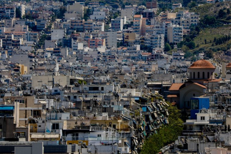 Ποιοι απαλλάσσονται από τον ΕΝΦΙΑ – Τι πρέπει να γνωρίζετε (video)