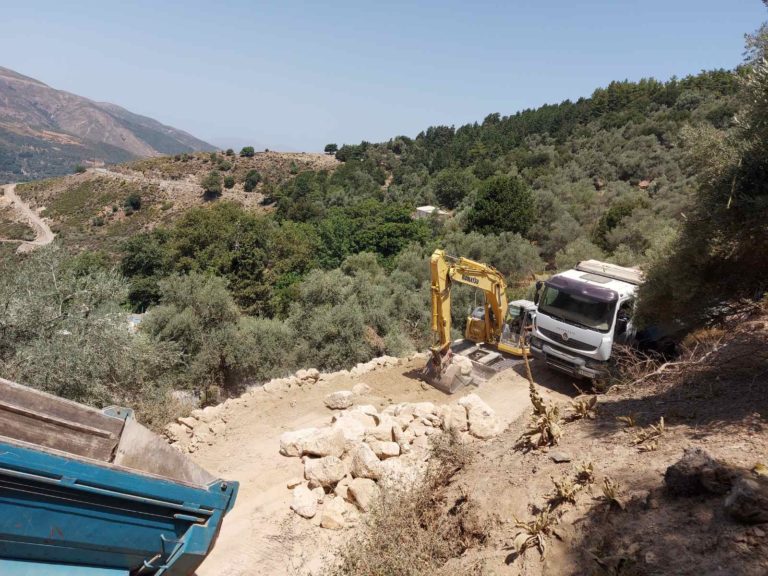 Χανιά: Έργα αποκατάστασης των καταστροφών στον οικισμό Χωστή του Δήμου Πλατανιά