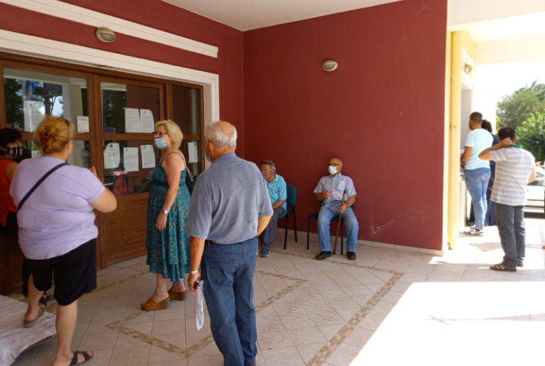 Πυρόπληκτοι Ηλείας: Μεγάλο ενδιαφέρον για τις αιτήσεις