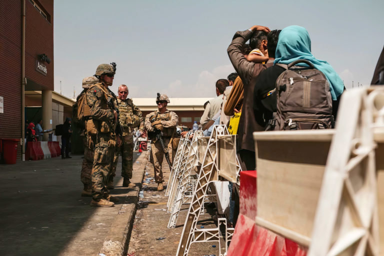 Οι Δημοσιογράφοι Χωρίς Σύνορα ζητούν σχέδιο απομάκρυνσης των Αφγανών ομότεχνών τους