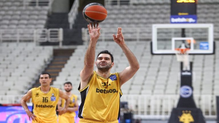 ΑΕΚ: Ανανέωσε ο Μαυροειδής
