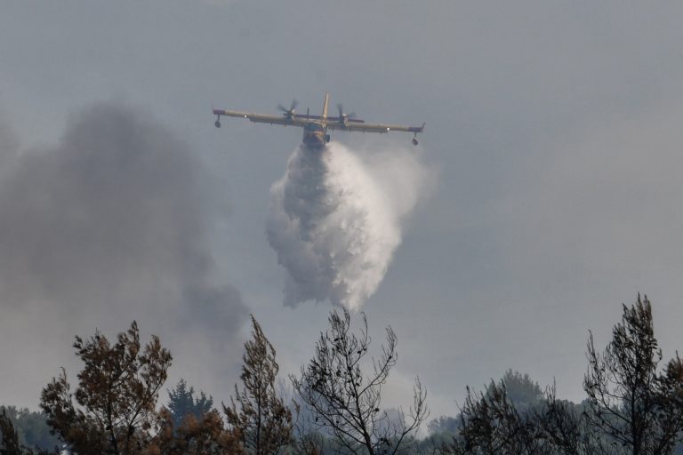 Πολύ υψηλός κίνδυνος πυρκαγιάς την Πέμπτη για 4 Περιφέρειες της χώρας