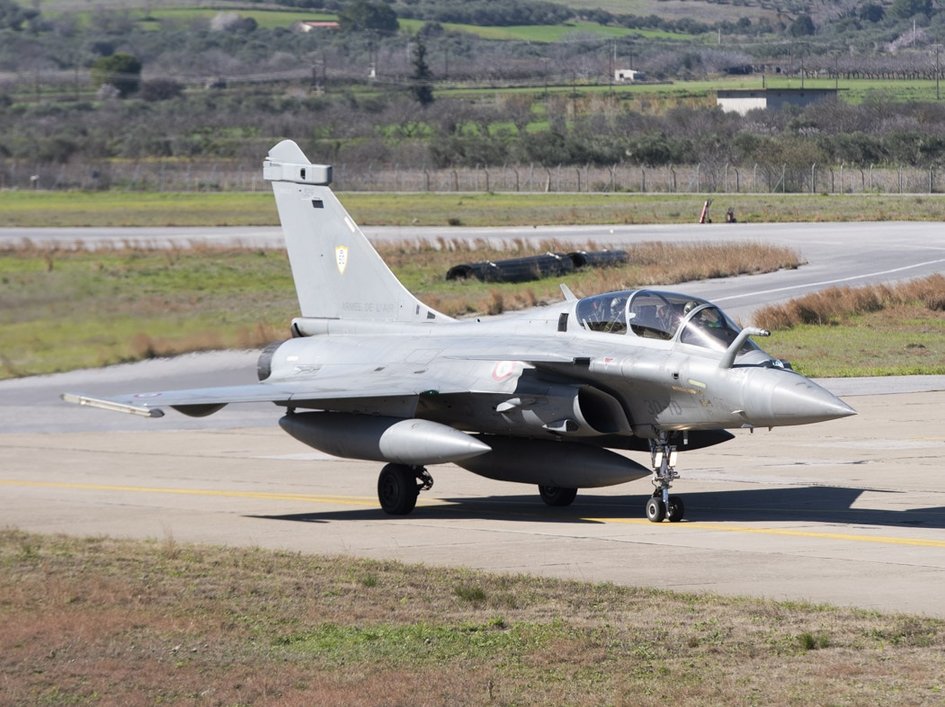 To “Rafale Solo Display” και η “Patrouille de France” στην Athens Flying Week