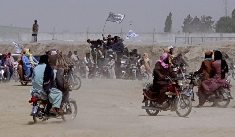 Αφγανιστάν: Οι πρεσβείες ΗΠΑ και Βρετανίας κατηγορούν τους Ταλιμπάν για «σφαγή» δεκάδων αμάχων