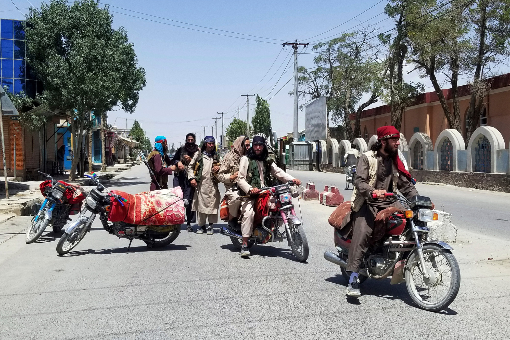Αφγανιστάν: Οι Ταλιμπάν κατέλαβαν και την πόλη Χεράτ — Νέα προσφυγική κρίση