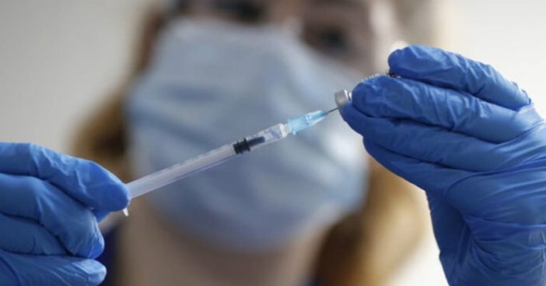 Γερμανία: Νοσοκόμα εμβολίαζε κατά του κορονοϊού με φυσιολογικό ορό