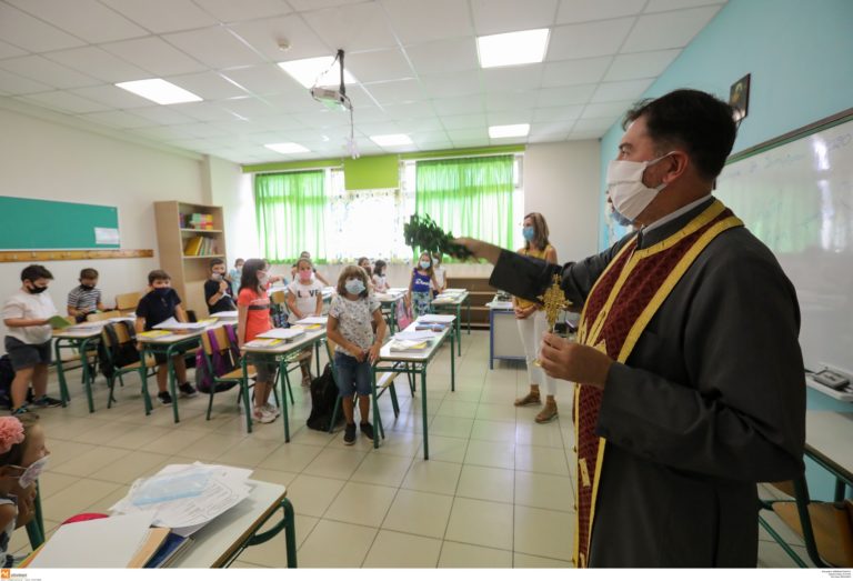 Γ.Γ. Υπ. Παιδείας στο Πρώτο: Δεν θα καταστρατηγήσουμε την νομοθεσία – Δεν θα επιτραπεί είσοδος σε όσους δεν τηρήσουν τα μέτρα (audio)
