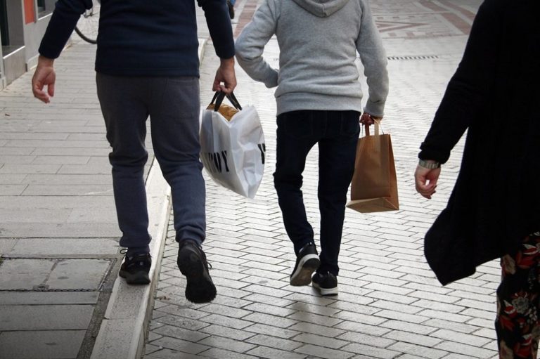 Τριήμερο προσφορών αντί Λευκής Νύχτας στην Πρέβεζα