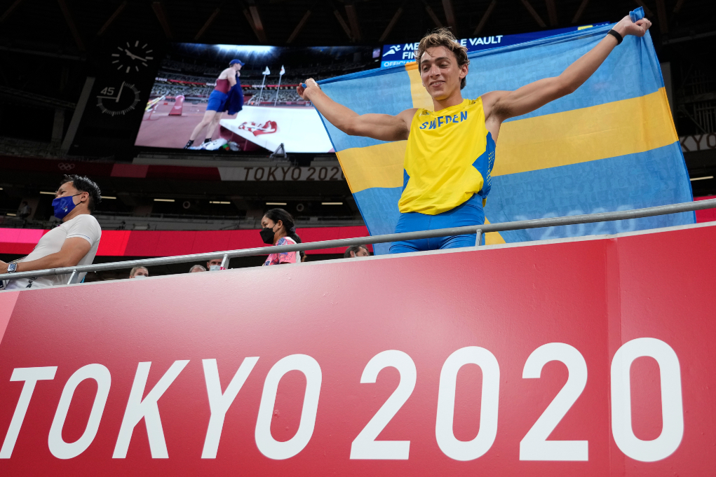 «Χρυσός» ολυμπιονίκης ο Ντουπλάντις στο επί κοντώ, «άγγιξε» το παγκόσμιο (video)