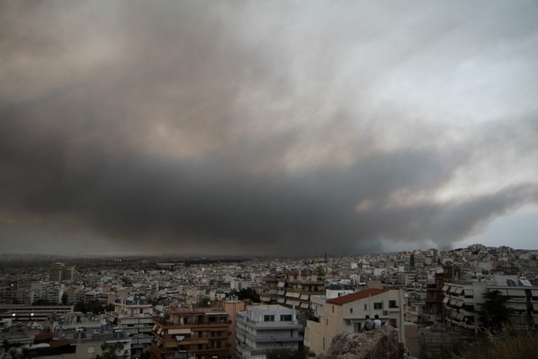 Σύσταση Αστεροσκοπείου: Μείνετε σπίτι με ερμητικά κλειστά παράθυρα και πόρτες