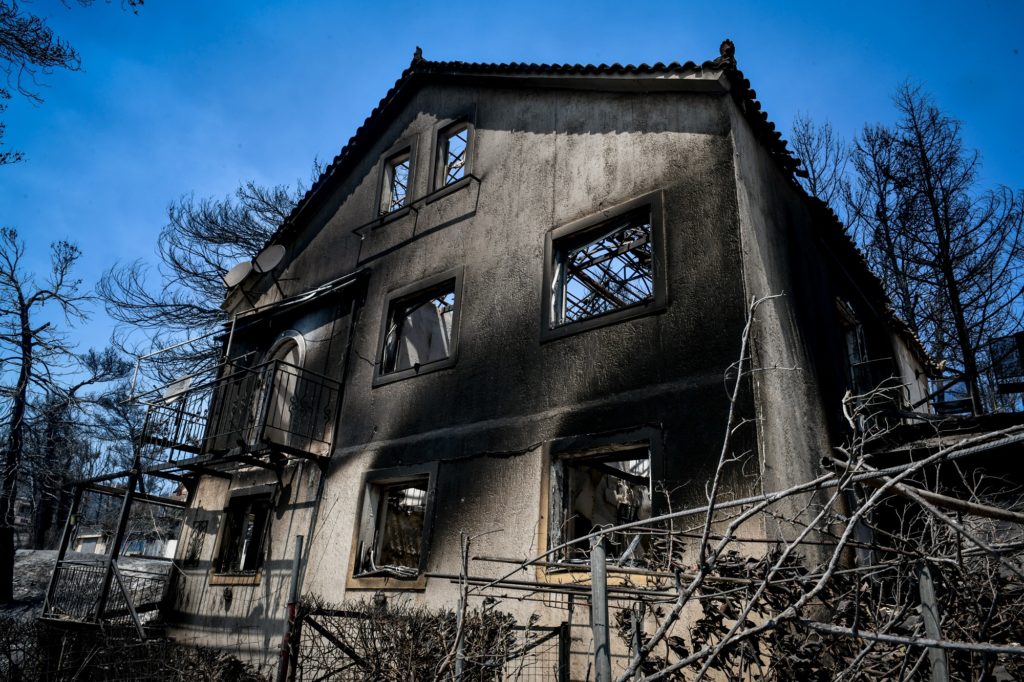 Aυτοψίες σε πυρόπληκτες περιοχές: Επικίνδυνες 112 κατοικίες – Ξεκινούν οι έλεγχοι στη Β. Εύβοια