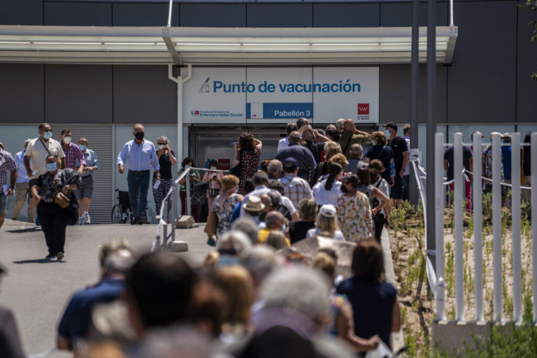Διπλή πρωτιά για Ισπανία – Πρωτοστατεί στον πλήρη εμβολιασμό και στην μετάλλαξη Δέλτα