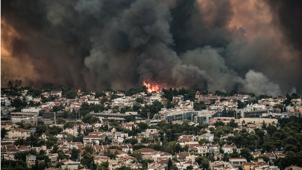 Εισαγγελική έρευνα για τα αίτια της πυρκαγιάς στην Βαρυμπόμπη