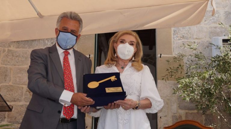 Το Χρυσό Κλειδί του Δήμου Ερμιονίδας στην Μαριάννα Βαρδή Βαρδινογιάννη