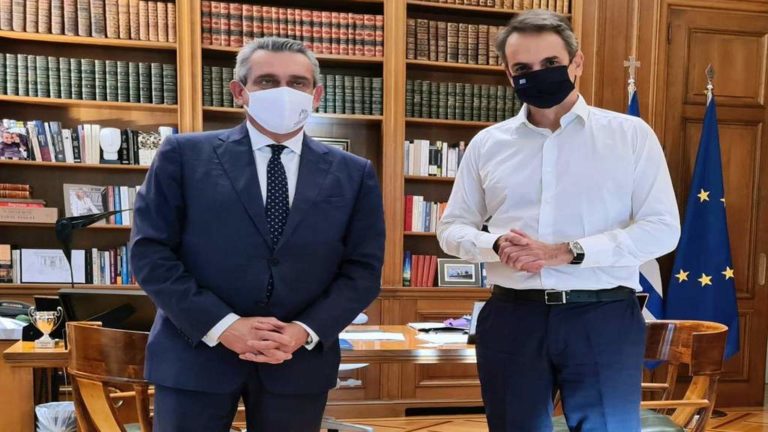 Η πορεία του τουρισμού στη συνάντηση του Περιφερειάρχη Ν. Αιγαίου με τον Πρωθυπουργό στο Μέγαρο Μαξίμου