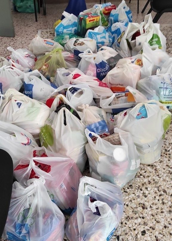 Συγκέντρωση τροφίμων και ειδών πρώτης ανάγκης για τους πλημμυροπαθείς της Θεσσαλίας