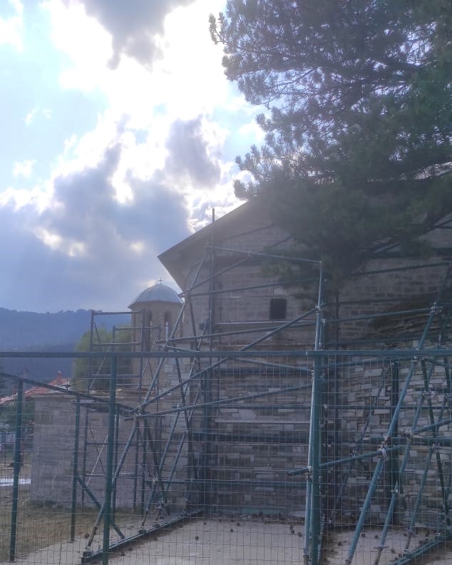 Γρεβενά: «Μάχη» με τον χρόνο για την αποκατάσταση της Μεγάλης Παναγίας Σαμαρίνας