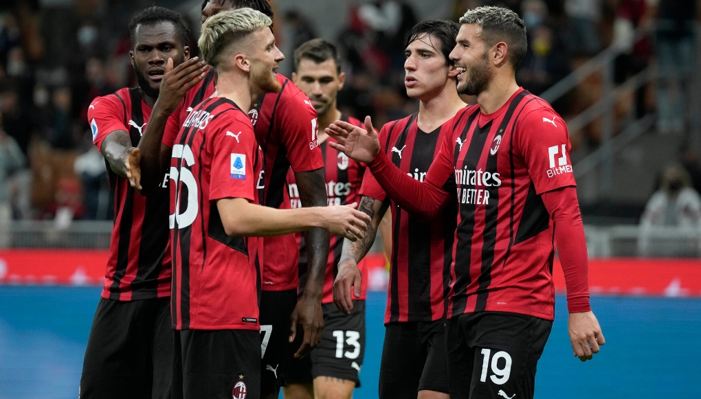 Synexizei Sthn Koryfh H Milan Espase To Rodi H Gioybentoys Ertnews Gr