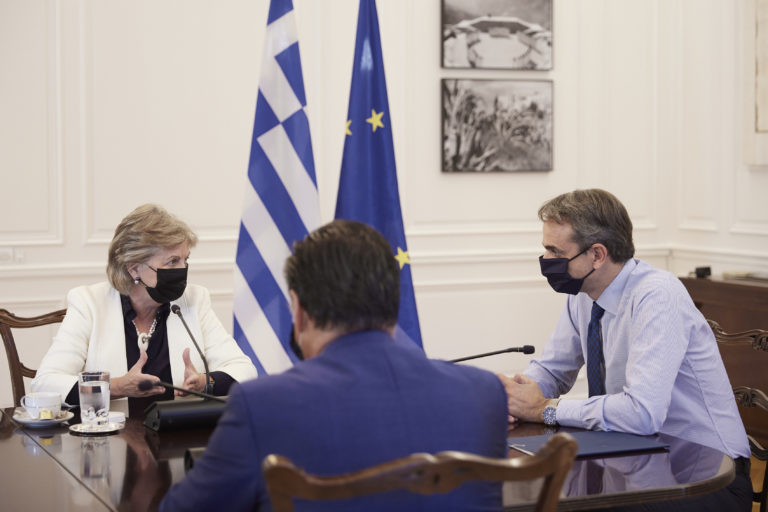 Φερέιρα στη συνάντηση με Μητσοτάκη: Η Ελλάδα ήταν πραγματικά πρωτοπόρος, τα βλέμματα είναι πάνω σας