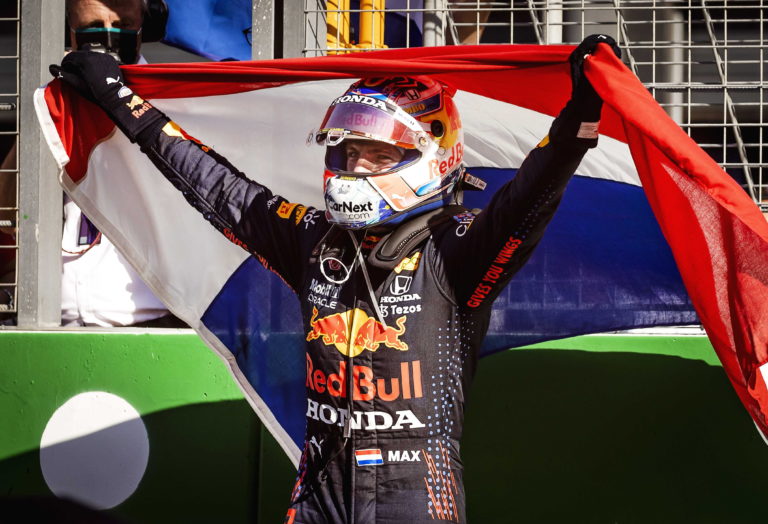 GP Ολλανδίας: Ο Φερστάπεν κερδίζει στον αγώνα της πατρίδας του και περνά 1ος στο πρωτάθλημα