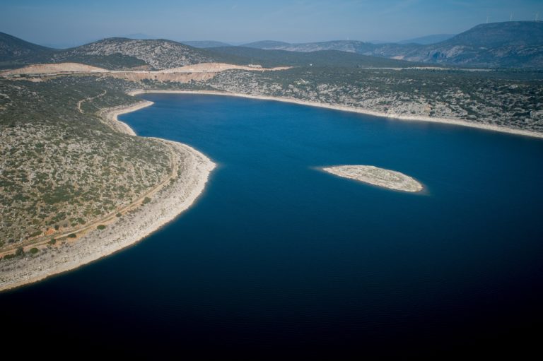 Υλίκη: Κυνηγός πνίγηκε στην λίμνη