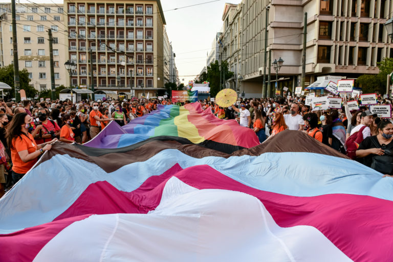 Η παρέλαση του Athens Pride για τα δικαιώματα των ΛΟΑΤΚΙ (εικόνες)