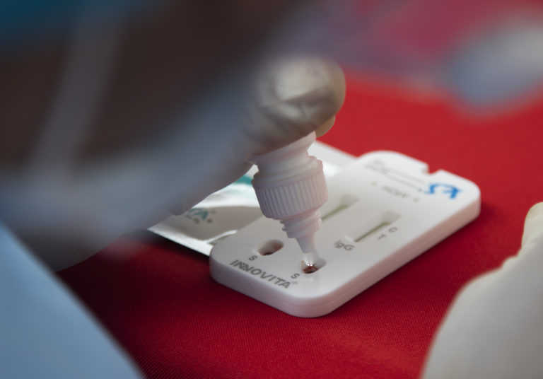 Τριανταφυλλίδης: Η νέα παραλλαγή «μ» — Εργοστάσιο παραγωγής νέων μεταλλάξεων οι ανεμβολίαστοι