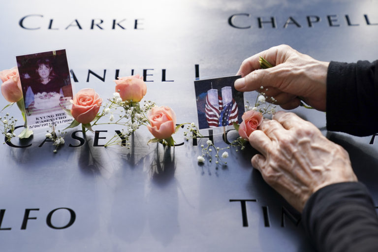 11η Σεπτεμβρίου, 20 χρόνια μετά: Στο μεταίχμιο μεταξύ ζωντανής και ιστορικής μνήμης
