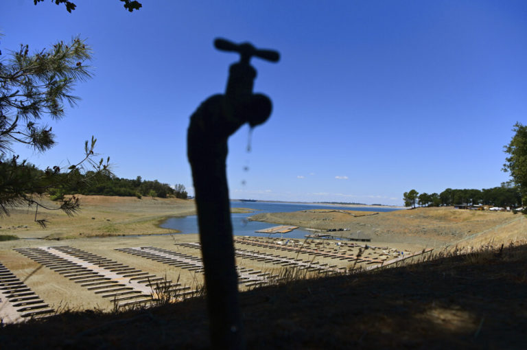 Ευρωπαϊκό Ελεγκτικό Συνέδριο: Οι πολιτικές της ΕΕ είναι ανίκανες να αποτρέψουν την υπέρμετρη χρήση νερού από τους γεωργούς